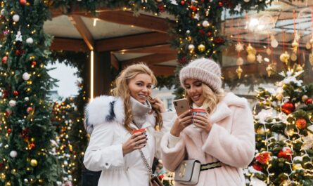 découvrez la magie des marchés de noël, où l'artisanat local, les délices culinaires et l'esprit festif se rencontrent. plongez dans une ambiance chaleureuse et féerique, idéale pour les familles et les passionnés de traditions.